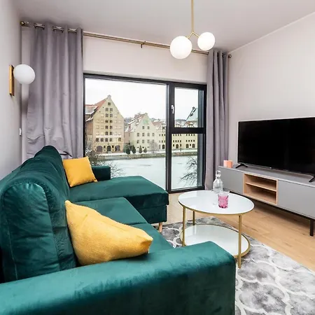 Pobookowane River View * غدانسك