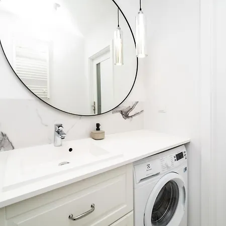 Pobookowane River View شقة