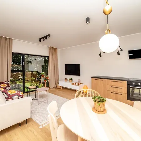 Pobookowane River View غدانسك